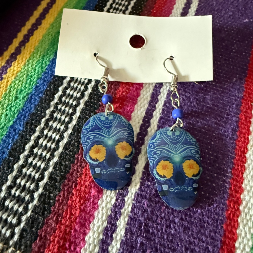 Acrylic calaveras earrings